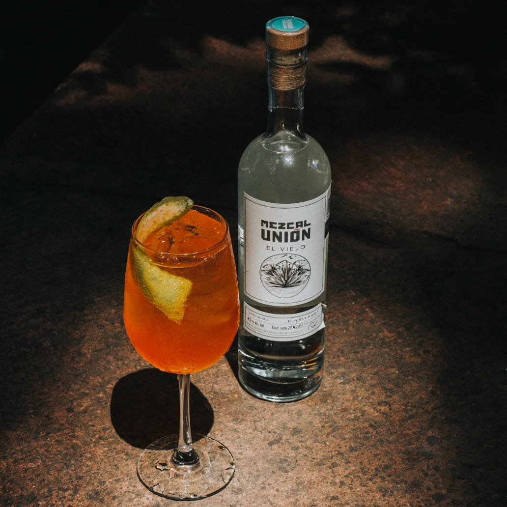 Mezcal Unión - Coctel El viejo Spritz